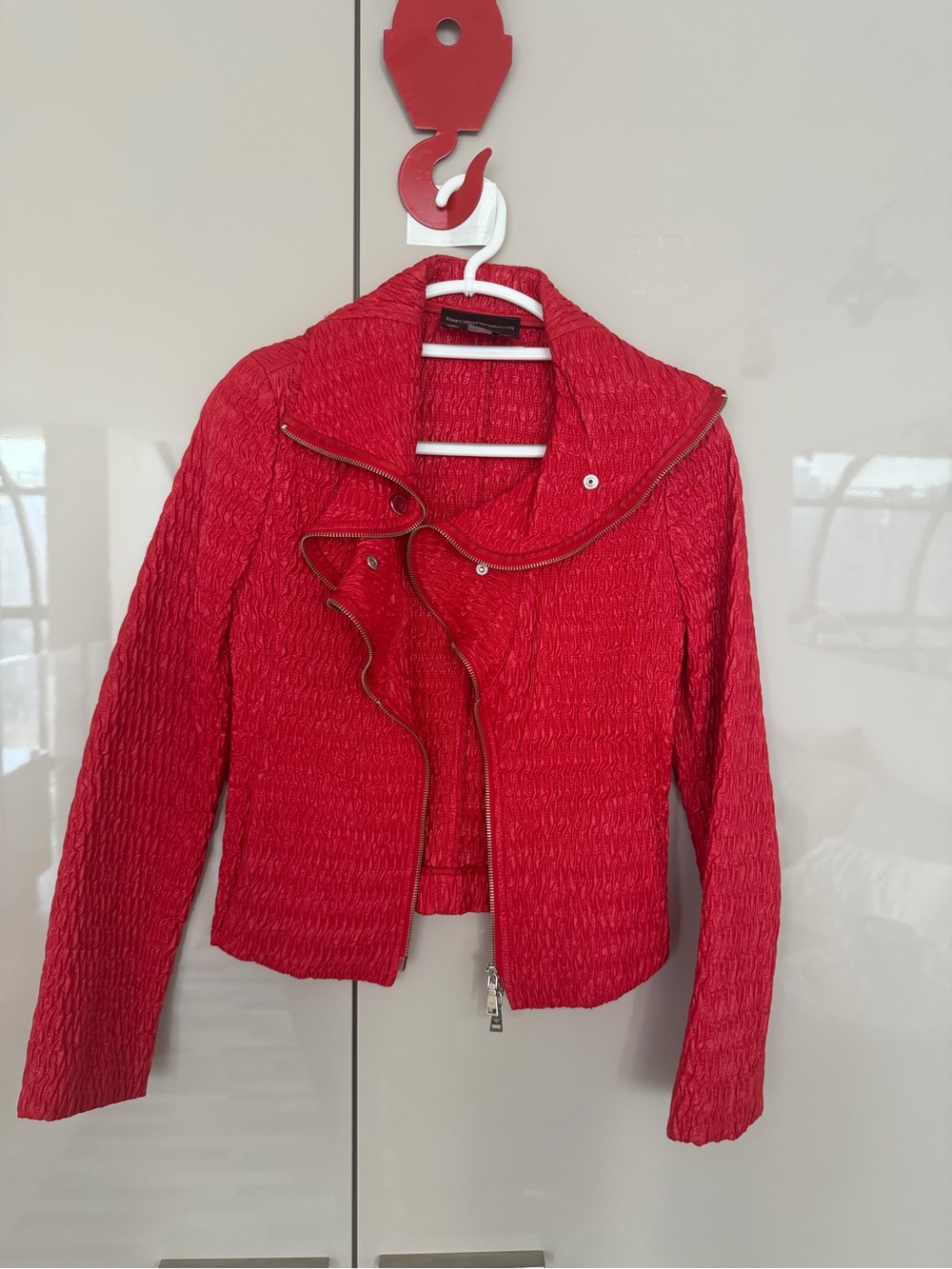 🩶Emporio Armani Edgy Red Textured Asymmetrical Zip Jacket